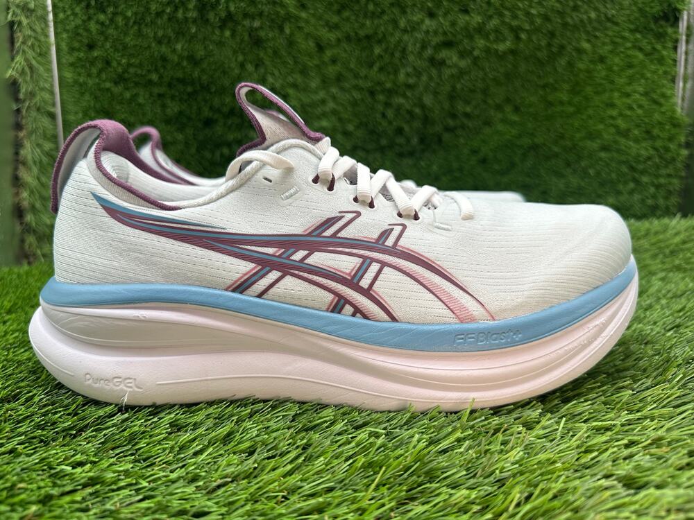 Asics Gel-Nimbus 28 1012B917 Athletic Sneaker Women's 9.5 White Knit Running
